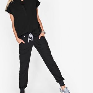 Black Figs Scrubs Set (XS)